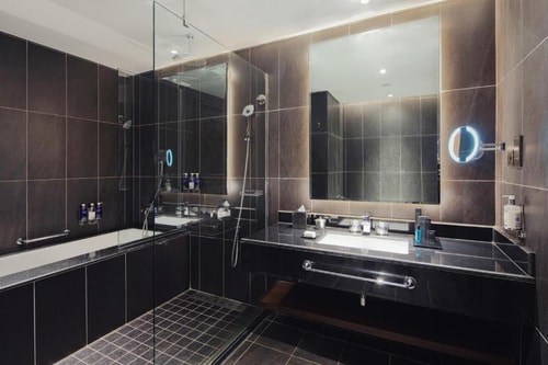 Deluxe Room Near Aura Sky Pool Dubai Palm Jumeirah 3 Luxury Bookings