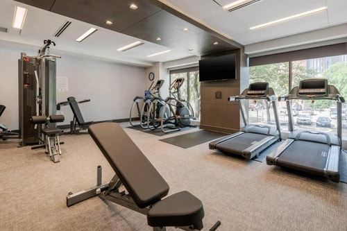 King Room Near Daikin Park Houston HOU 13 Luxury Bookings