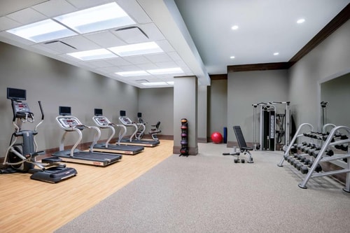 King Studio Suite Near George Bush Park HOU 12 Luxury Bookings