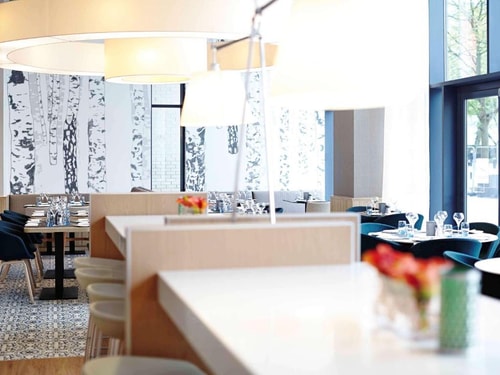 Superior Queen Room Near Chalkhill Park LON 5 Luxury Bookings