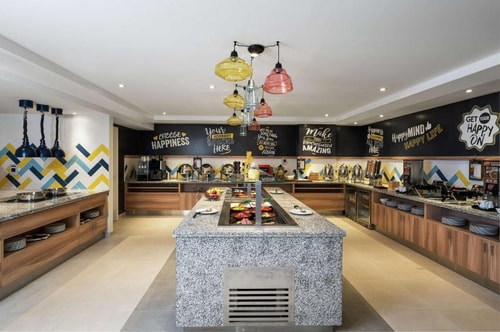 King Or Twin Room Pet Friendly In Dubai Al Barsha 8 Luxury Bookings