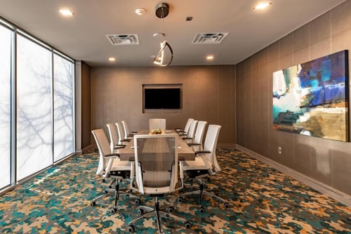 King Room Near Chipotle Mexican Grill DAL 7 Luxury Bookings
