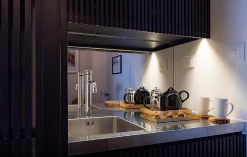 Superior Double Room Near Gogo Glazing LON 6 Luxury Bookings