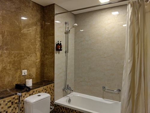 Studio Apartment Near Wemart Hypermarket 15 Luxury Bookings