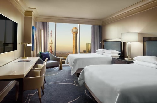 Queen Room Near Dallas Convention Center DAL 5 Luxury Bookings