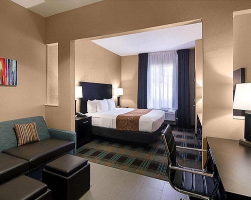 King Suite Near Maddies Baseball Field HOU 3 Luxury Bookings