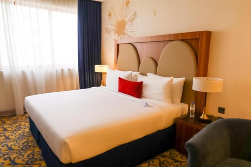 Executive Suite Near Plant Exhibition Garden 1 Luxury Bookings