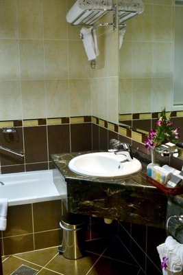 One Bedroom Suite Near Mamoura Park Abu Dhabi 11 Luxury Bookings