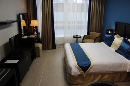 Studio Apartment Al Nahyan Camp By Luxury Bookings 5 Luxury Bookings