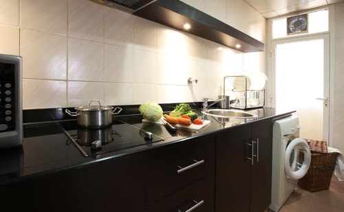 Deluxe 1 Bedroom Suite Near Abu Dhabi Public Beach 4 Luxury Bookings