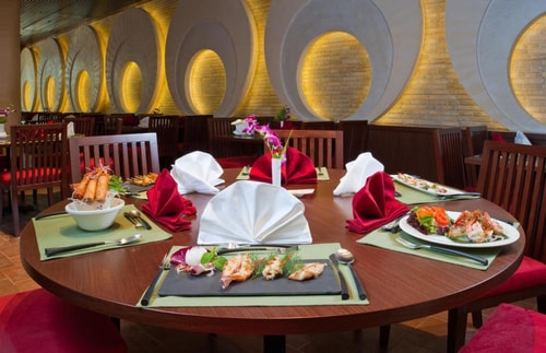 Premium King Room Near Plant Exhibition Garden 5 Luxury Bookings