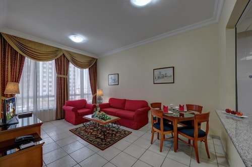 One Bedroom Apartment Near Grand Emirates Market 8 Luxury Bookings
