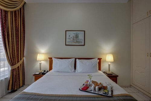 One Bedroom Apartment Near Grand Emirates Market 2 Luxury Bookings