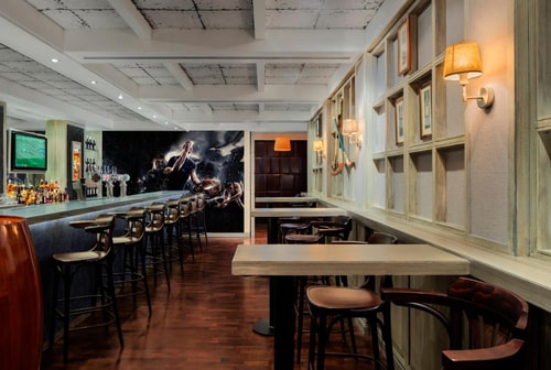 Studio Apartment Near Gold Souk Ab 12 Luxury Bookings