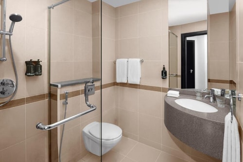 Standard King Or Twin Room Near Etihad Museum 4 Luxury Bookings