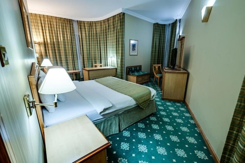 Executive Suite Near Capital Park 1 Luxury Bookings