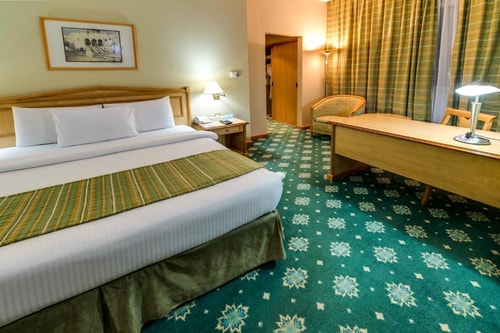 Executive Suite Near Capital Park 2 Luxury Bookings