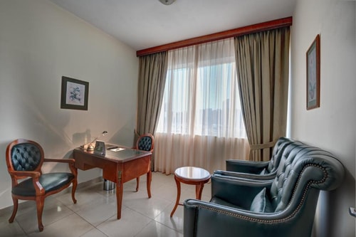 Deluxe One Bedroom Suite Near Grand Emirates 5 Luxury Bookings