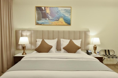 Standard Studio Near In Field Super Market 0 Luxury Bookings