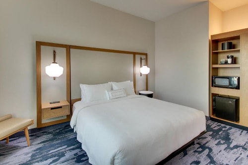 Guest Room Near Health Care Profession College HOU 3 Luxury Bookings