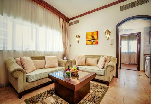 Classic One Bedroom Near The One Tower 2 Luxury Bookings