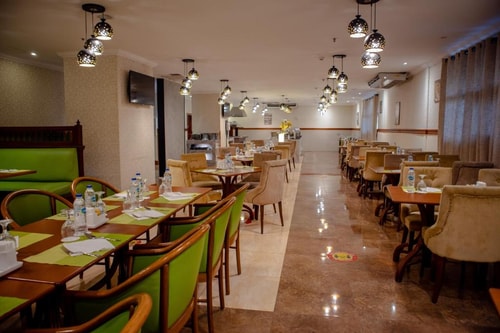 Superior King Room Near Al Khabaisi Park Dubai 8 Luxury Bookings