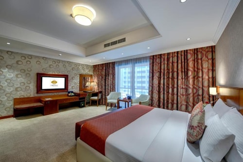 Deluxe Room Near Mall Of Emirates Pets are Allowed 5 Luxury Bookings