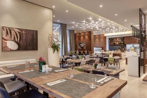 1 Bedroom Suite Near Al Jaddaf Metro Station 7 Luxury Bookings