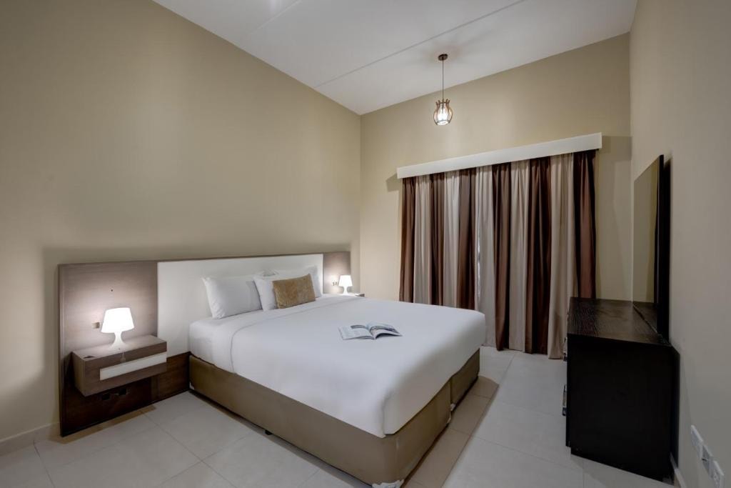 Two Bedroom Apartment Near To Internet City Gate Luxury Bookings