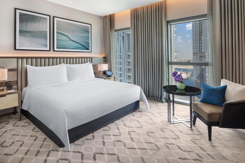 Deluxe King Room Near The Palace Site Office Dubai Luxury Bookings