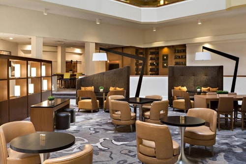 Queen Room Near William P Hobby Airport HOU 12 Luxury Bookings
