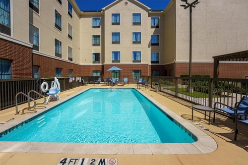 King Studio Suite Near George Bush Park HOU 9 Luxury Bookings