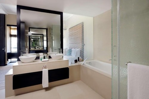 One Bedroom Apartment Near Heritage Park 7 Luxury Bookings