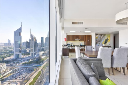 Standard 2 Bedroom Apartment Near WTC Metro 13 Luxury Bookings