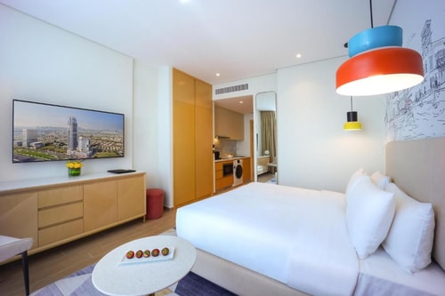 Luxury Studio Apartment Near the Community JVT 1 Luxury Bookings