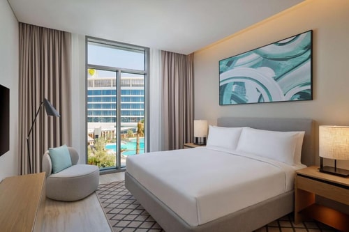 Two Bedroom Apartment Near Yas Waterworld Car Park Luxury Bookings