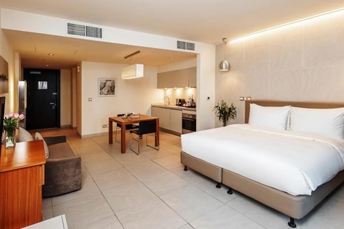 Studio Apartment Near Marina Mall Ab 0 Luxury Bookings