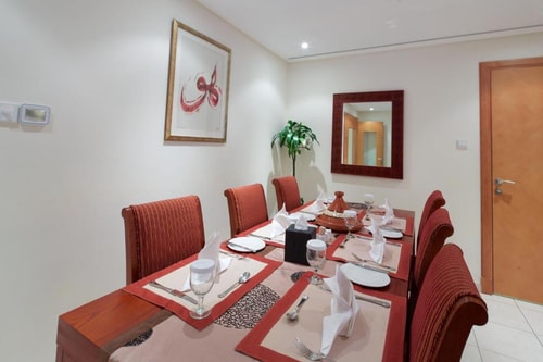 Three Bedroom Apartment near Mina Seyahi Beach 4 Luxury Bookings