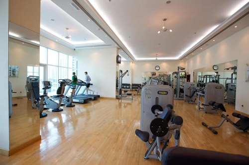 Three Bedroom Apartment near Mina Seyahi Beach 11 Luxury Bookings