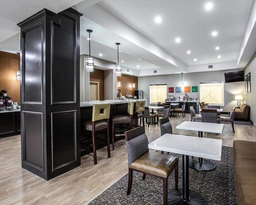 King Suite Near Flaah Islamic Center HOU 12 Luxury Bookings
