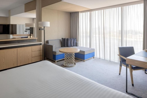 Deluxe King Or Twin Room City View Pet Friendly 1 Luxury Bookings