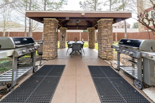 Studio Suite Near Beeler Memorial Pocket Park HOU 14 Luxury Bookings