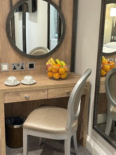 Standard Double Room Near Ecclestone Square LON 2 Luxury Bookings