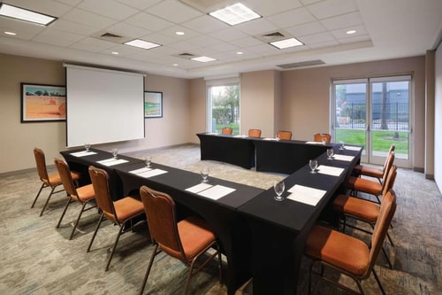 King Room Near US Treasury Department HOU 12 Luxury Bookings