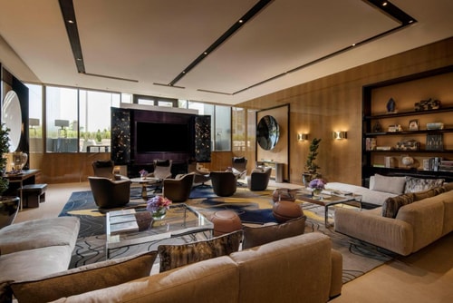 Superior Room Near DIFC Gate Village 12 Luxury Bookings