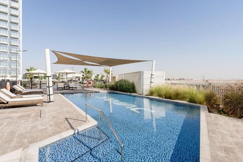 One Bedroom Suite Near Golf City 10 Luxury Bookings