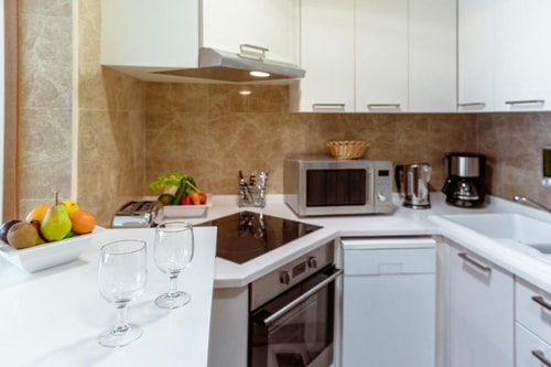 Two Bedroom Apartment Near Fujairah Airport 3 Luxury Bookings