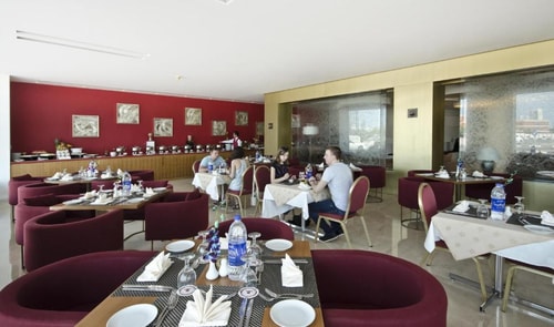 Standard One Bedroom Near by Al Shaklan Market 10 Luxury Bookings