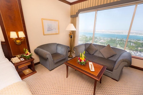 Deluxe Room Near Capital Park By Luxury Bookings 1 Luxury Bookings