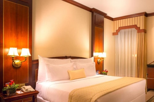 Executive Suite near Capital park 0 Luxury Bookings